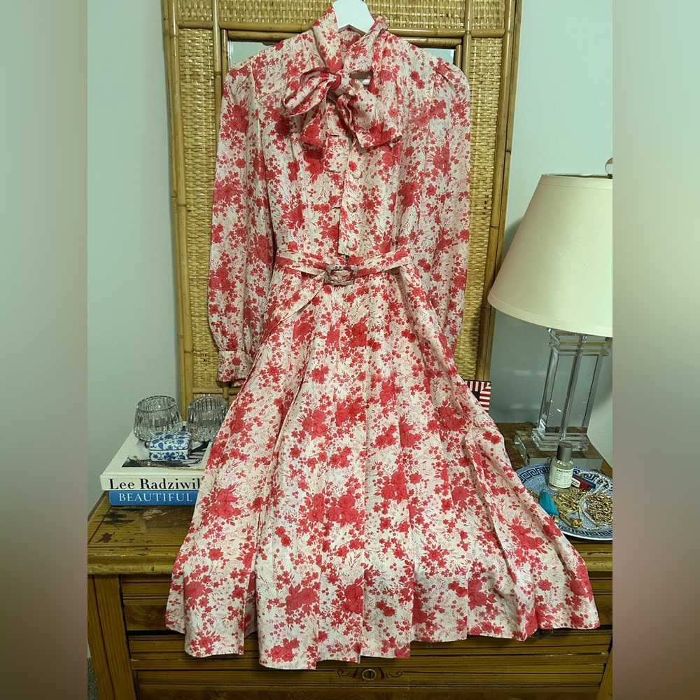 Silk 1960s vintage floral pleated dress